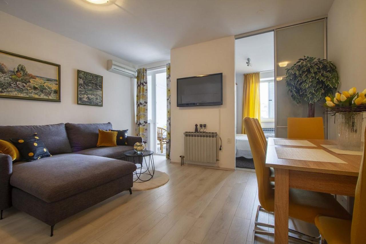 Seka Apartment *